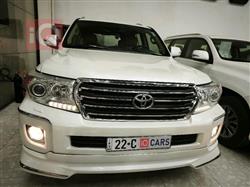 تۆیۆتا لاند کروزەر